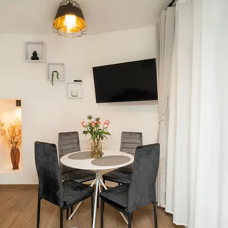 Downhill On The Groundfloor Kowno