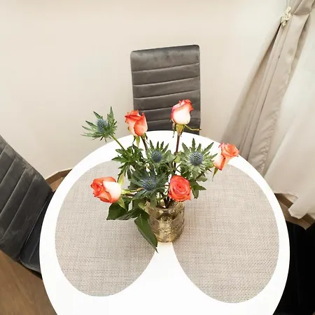 Downhill On The Groundfloor *